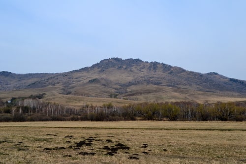 Гора Бабырган весной
