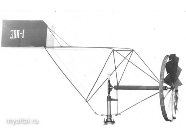 Макет вентилятора с приводом от ветродвигателя конструкции Н.И. Капустина